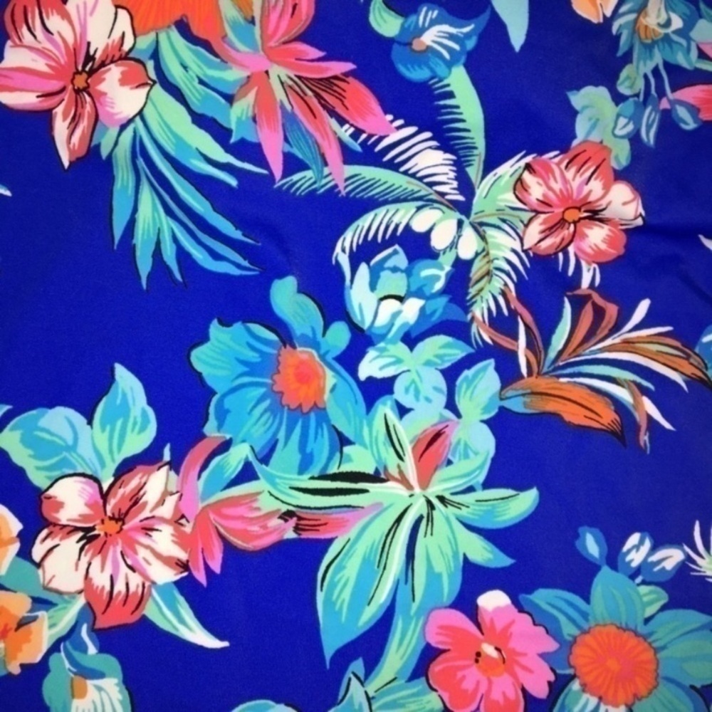 NWT St. John’s Bay Blue Floral Tankini Top Women’s Size 8 Tropical Swim - Picture 5 of 6